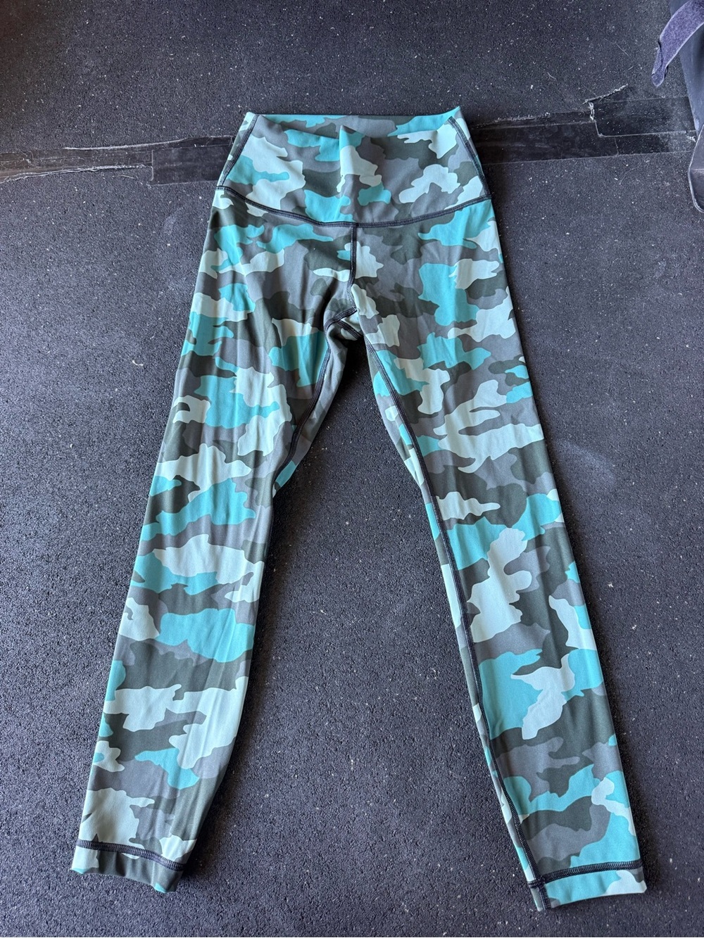 Lululemon Camo Leggings in Teal, Gray & Green